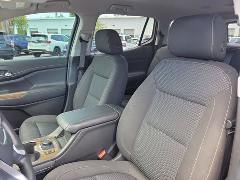 Used 2021 GMC Acadia SLE w/ Driver Convenience Package FWD image 23