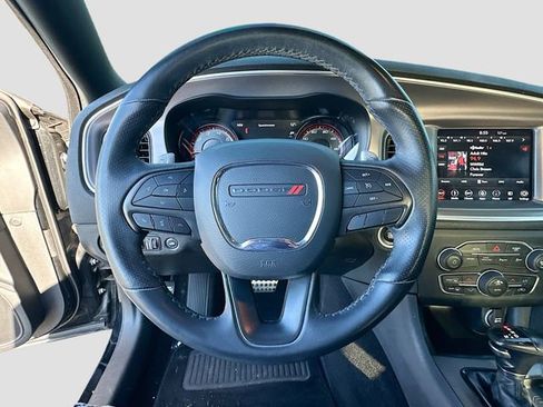 Used 2019 Dodge Charger GT image 11