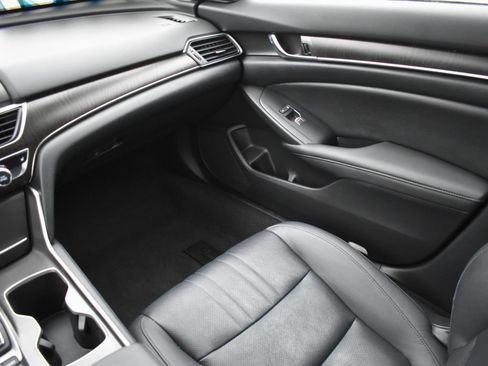 Used 2020 Honda Accord EX-L image 20