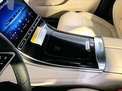 New 2026 Mercedes-Benz GLC 300 4MATIC image 10