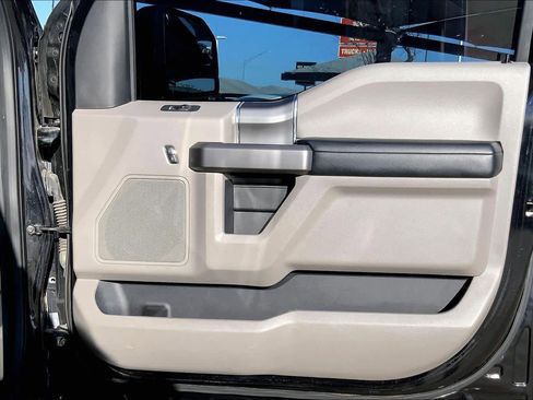 Used 2020 Ford F150 XLT w/ Equipment Group 302A Luxury image 22