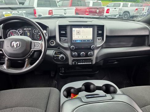 Used 2024 RAM 2500 Tradesman w/ Chrome Appearance Group AWD/4WD image 11
