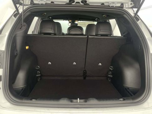 New 2026 Jeep Compass Limited image 25