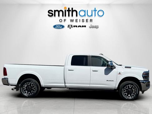 New 2026 RAM 2500 Limited AWD/4WD image 4