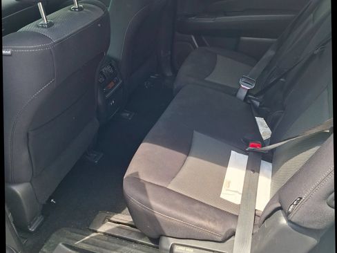 Used 2019 Nissan Pathfinder S AWD/4WD image 8