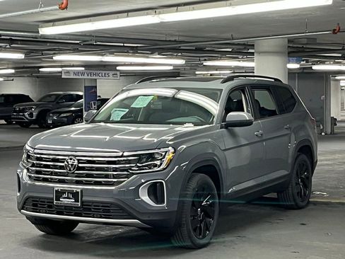 New 2026 Volkswagen Atlas SE AWD/4WD image 3