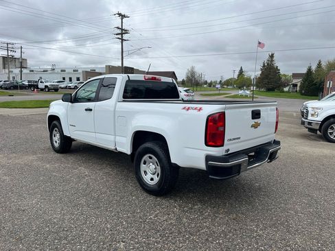 Used 2017 Chevrolet Colorado W/T w/ WT Convenience Package AWD/4WD image 3