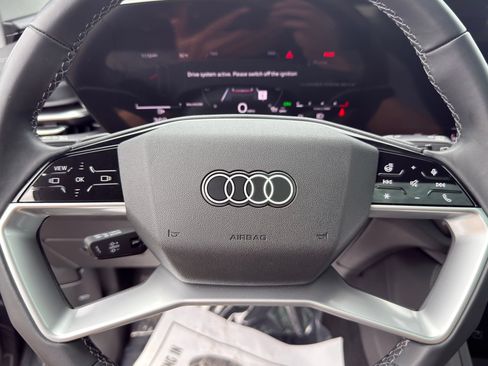 Certified 2025 Audi Q5 Premium w/ Convenience Package AWD/4WD image 16