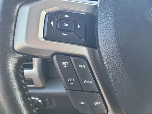 Certified 2022 Ford F250 Lariat w/ Lariat Value Package image 27