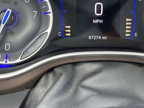 Used 2024 Chrysler Voyager LX FWD image 30