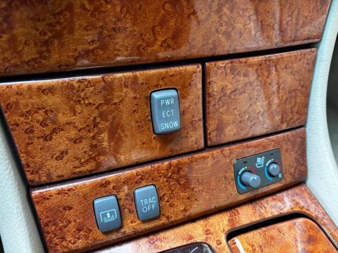 Used 2006 Lexus LS 430 image 37