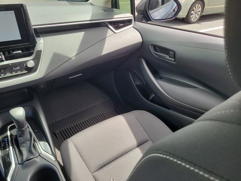 Used 2023 Toyota Corolla LE image 16