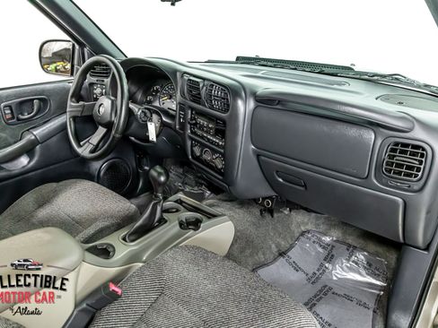 Used 2000 Chevrolet S10 Pickup LS w/ Preferred Equipment Group RWD image 98