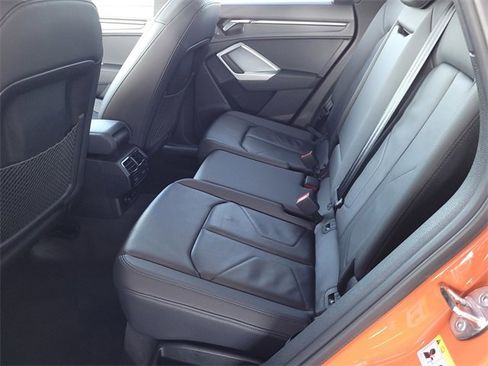 Used 2024 Audi Q3 2.0T Premium image 17