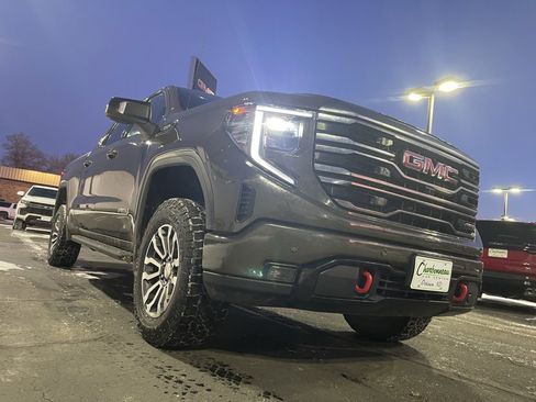 Used 2023 GMC Sierra 1500 AT4 image 7