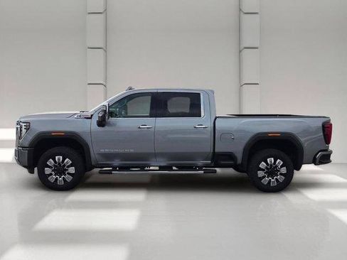 Certified 2025 GMC Sierra 2500 Denali AWD/4WD image 2