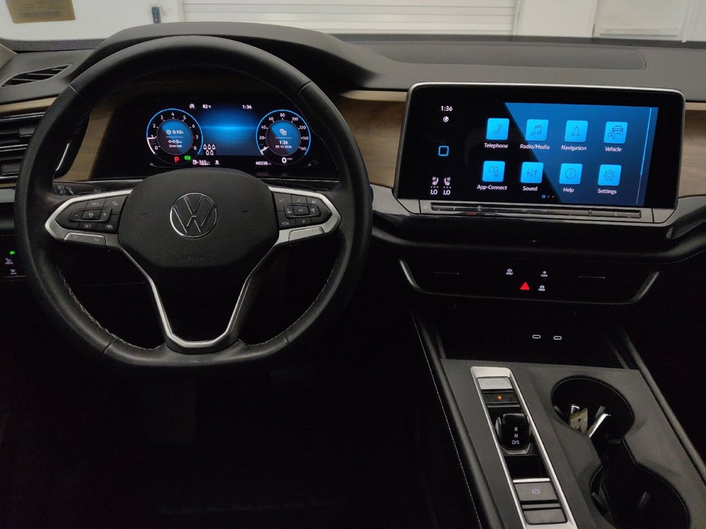 Used 2024 Volkswagen Atlas SE FWD image 22