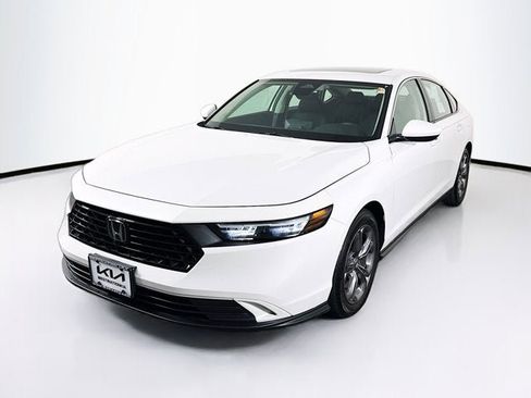 Used 2024 Honda Accord EX image 1
