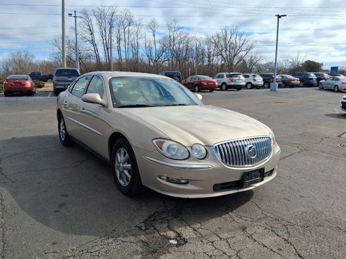 Used 2009 Buick LaCrosse CX image 3