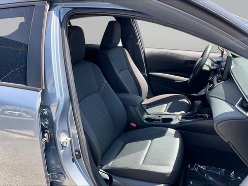 Used 2025 Toyota Corolla LE FWD image 15