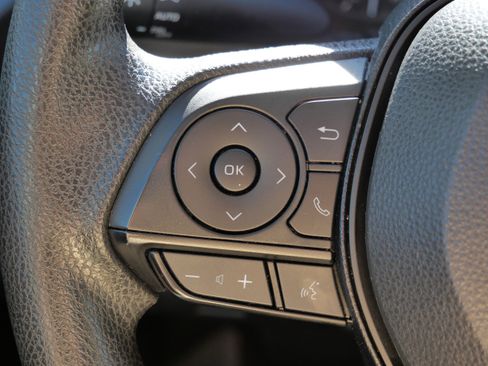 Certified 2023 Toyota Corolla LE image 31