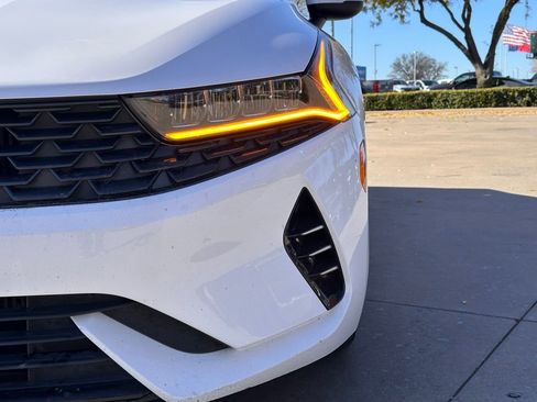 Used 2022 Kia K5 LXS image 6
