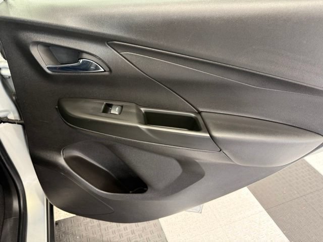 Used 2022 Chevrolet Bolt LT w/ Infotainment Package FWD image 23