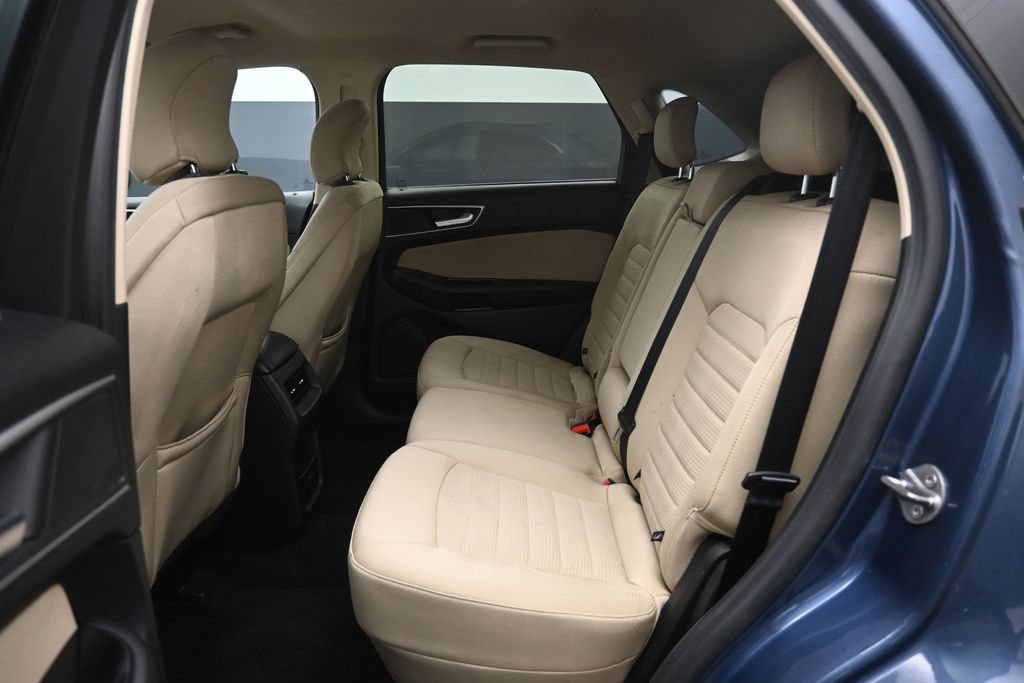 Used 2018 Ford Edge SEL FWD image 25