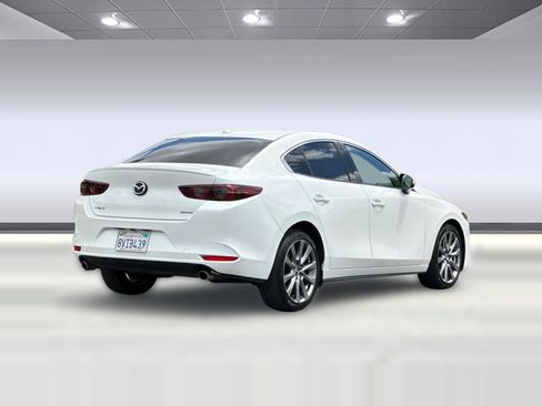 Used 2021 MAZDA MAZDA3 s FWD image 8