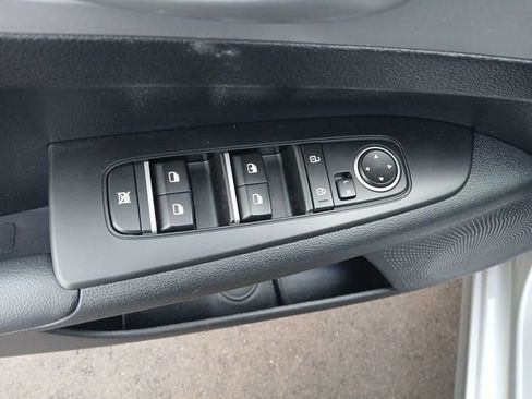 Certified 2024 Kia Forte LXS image 13