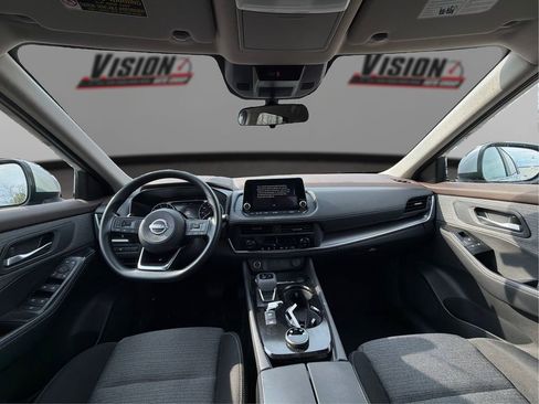 Used 2023 Nissan Rogue SV image 12