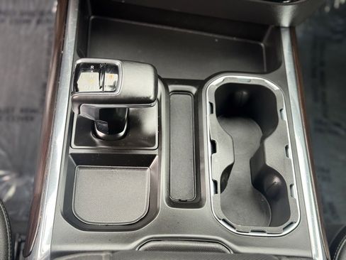 Used 2023 GMC Sierra 1500 SLT w/ SLT Premium Package image 17