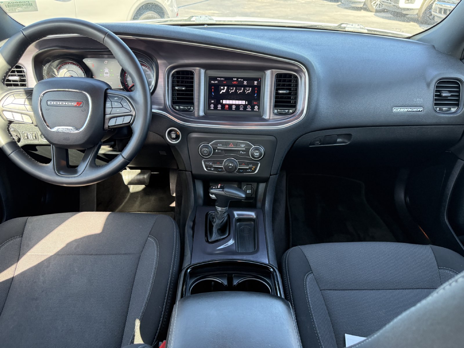 Used 2018 Dodge Charger SXT w/ Blacktop Package RWD image 15