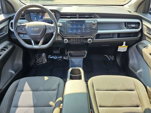 New 2027 Chevrolet Bolt LT w/ Comfort Package FWD image 17