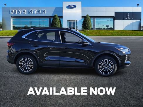 New 2026 Ford Escape SE FWD image 9