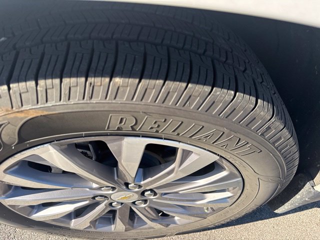 Used 2023 Chevrolet Traverse Premier w/ LPO, Floor Liner Package AWD/4WD image 9