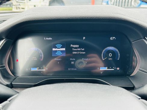 Used 2023 Jeep Grand Cherokee L Limited w/ Black Appearance Package image 22