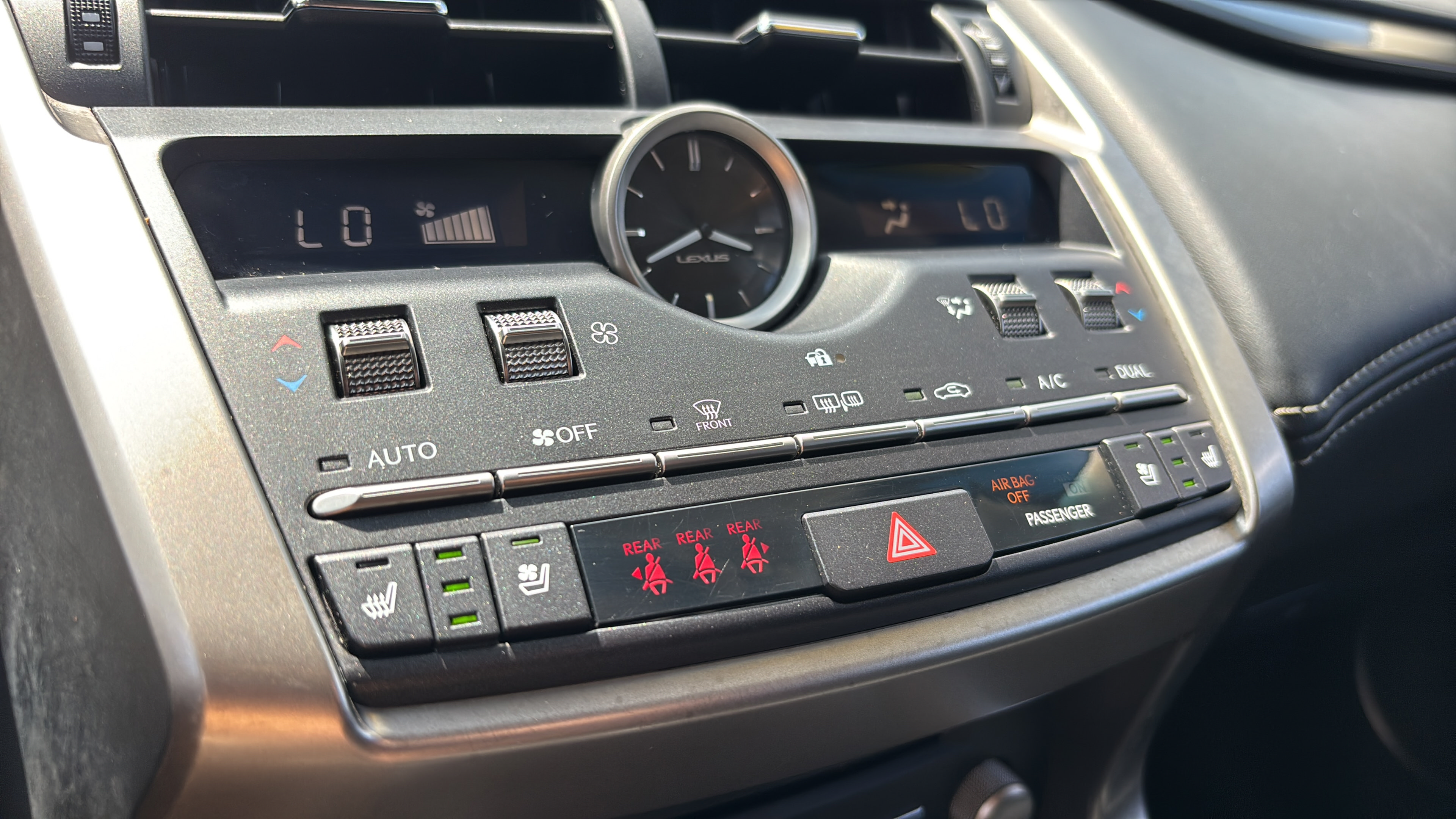 Used 2019 Lexus NX 300 FWD w/ Comfort Package image 4