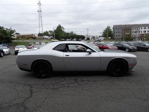 Used 2021 Dodge Challenger R/T image 8