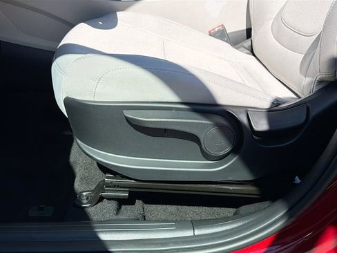 New 2026 Hyundai Tucson SE image 19