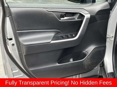 Used 2021 Toyota RAV4 XLE AWD/4WD image 24