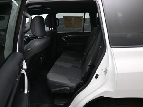 Used 2022 Lexus GX 460 w/ Black Line Special Edition AWD/4WD image 34