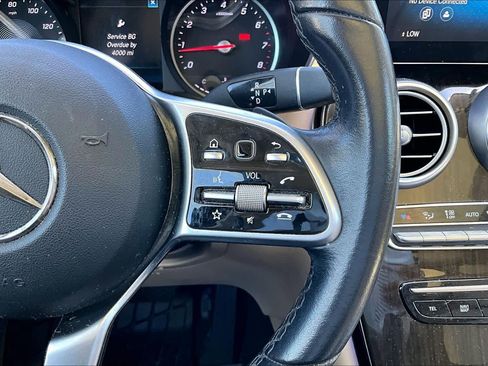 Used 2021 Mercedes-Benz GLC 300 image 23