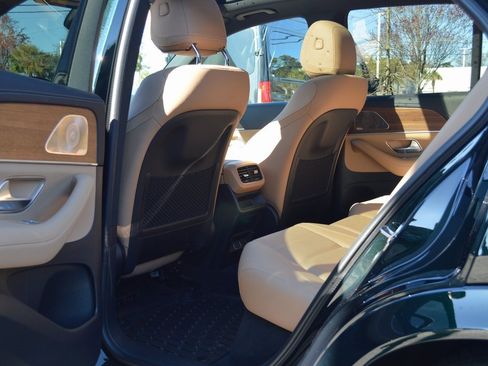 Certified 2024 Mercedes-Benz GLE 450 4MATIC image 33