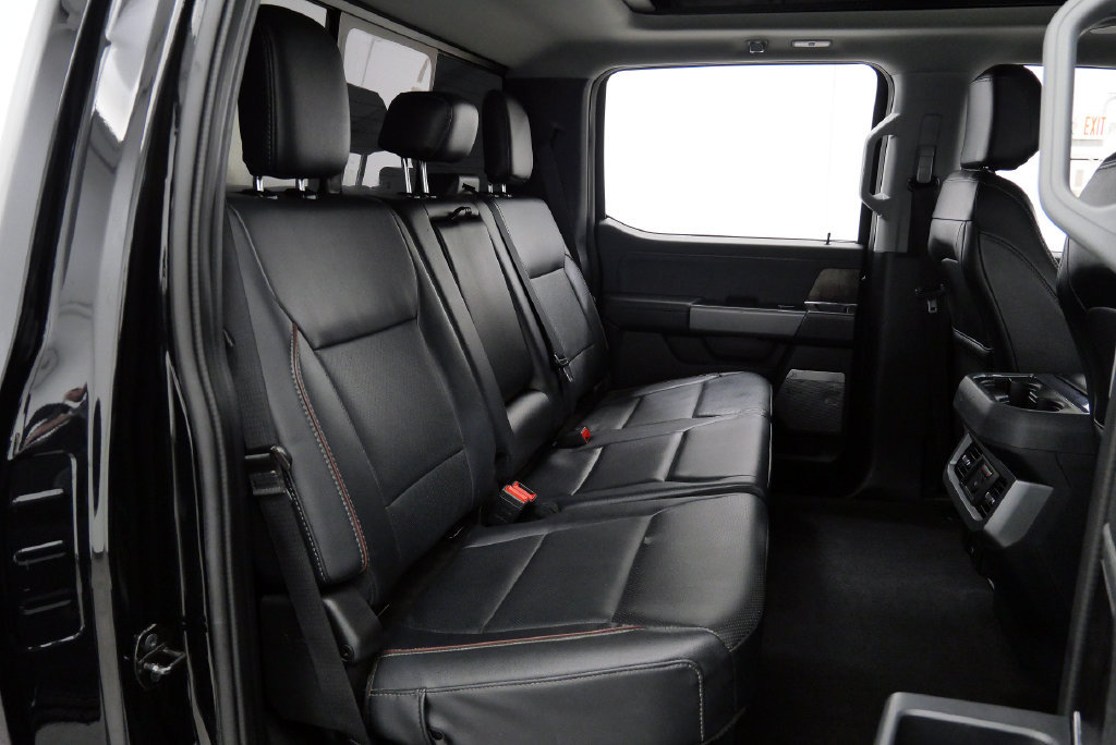 Used 2023 Ford F250 Lariat w/ Lariat Ultimate Package AWD/4WD image 21