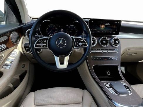 Used 2021 Mercedes-Benz GLC 300 4MATIC image 8