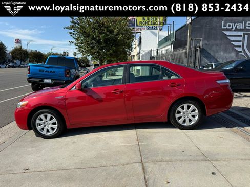 Used 2009 Toyota Camry Hybrid w/ Upgrade Pkg w/ Navigation FWD image 4