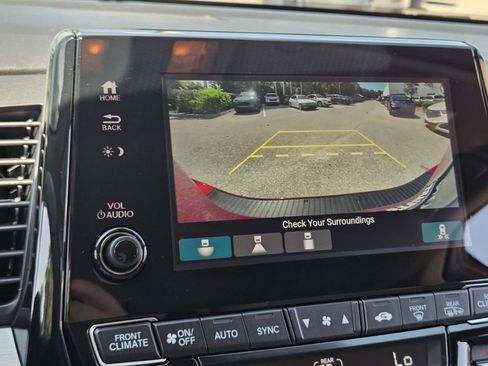 Used 2023 Honda Odyssey EX image 25