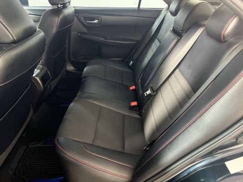 Used 2016 Toyota Camry SE FWD image 22