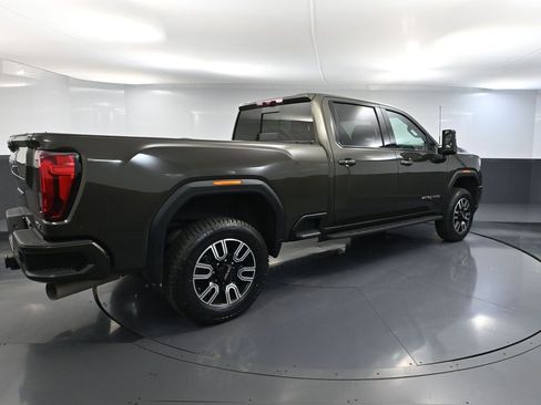 Used 2022 GMC Sierra 2500 AT4 w/ AT4 Premium Plus Package AWD/4WD image 6